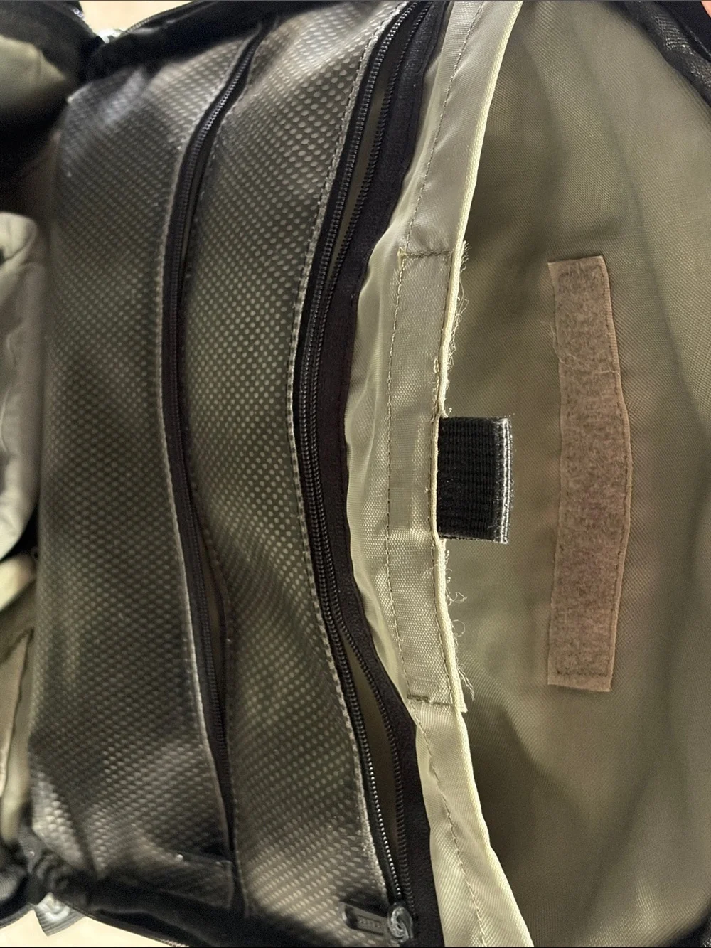 GEPE Vintage Black and Gray Camera Backpack - Compact Protective Carry